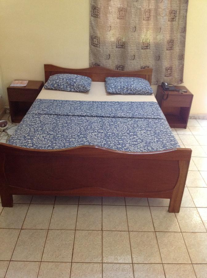 La Rose Des Sables Hotell Ouagadougou Exteriör bild
